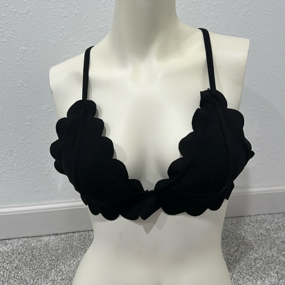 New Zaful Scalloped Black Bikini Top